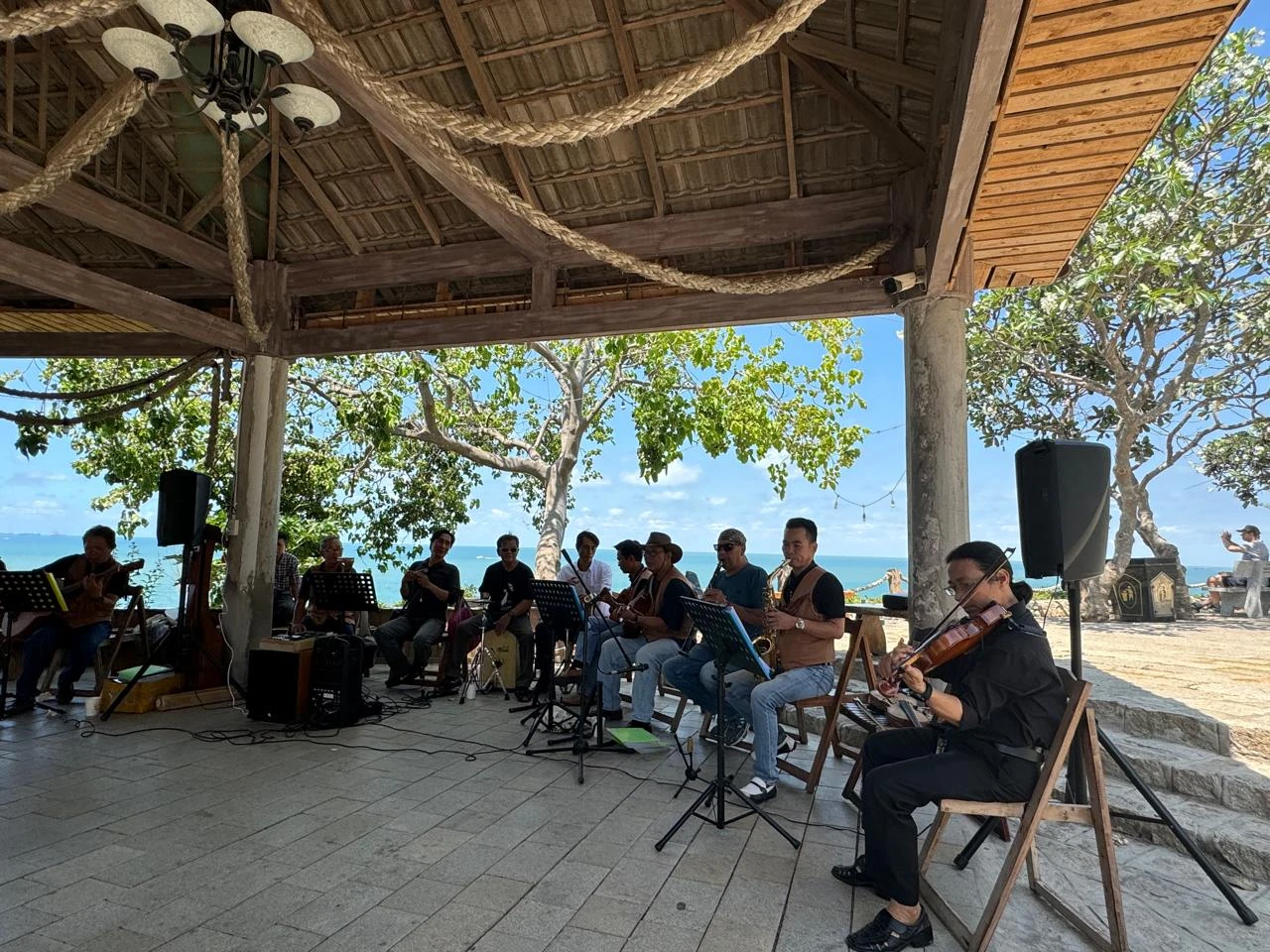 Video The Holy Band núi Ki-tô Vua Vũng Tàu